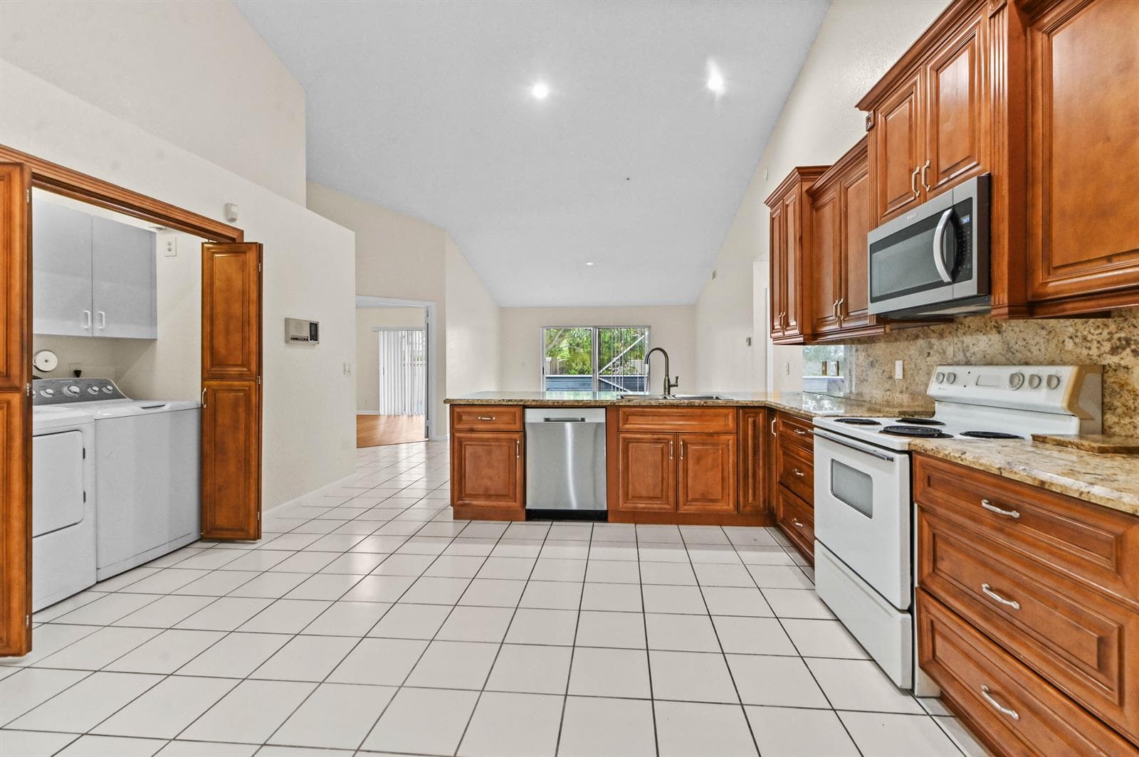 18377 Fresh Lake Way, Boca Raton, FL 33498 photo 5