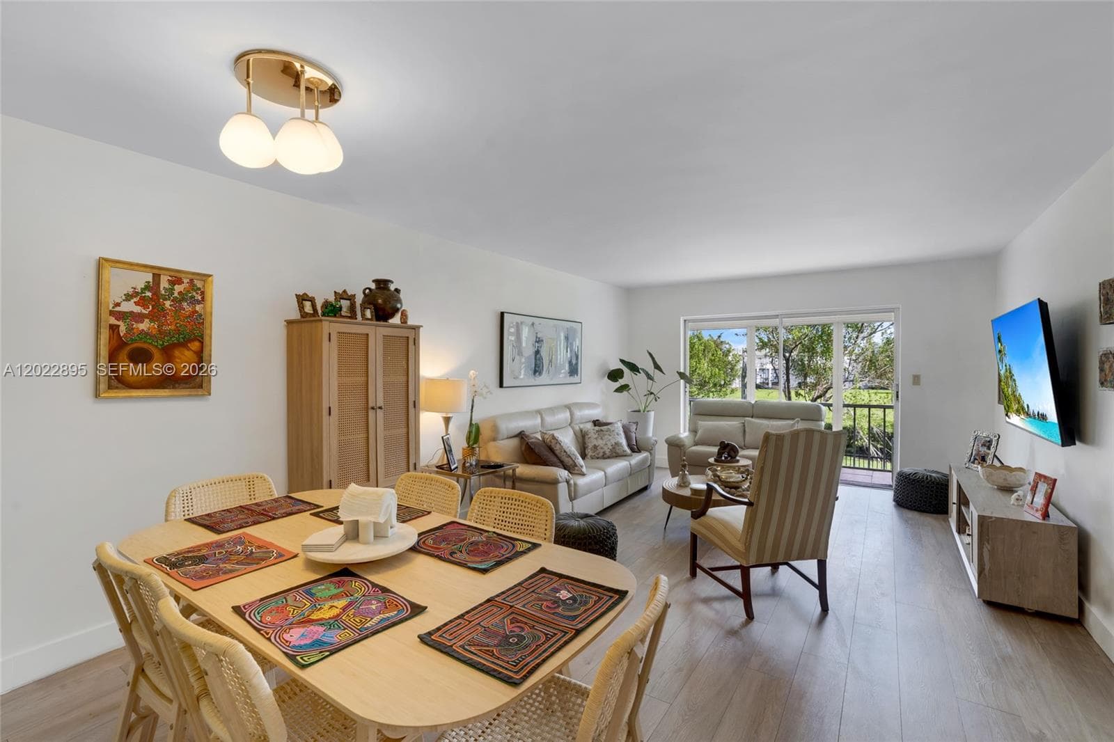 950 Hillcrest Dr # 212, Hollywood, FL 33021 photo 2