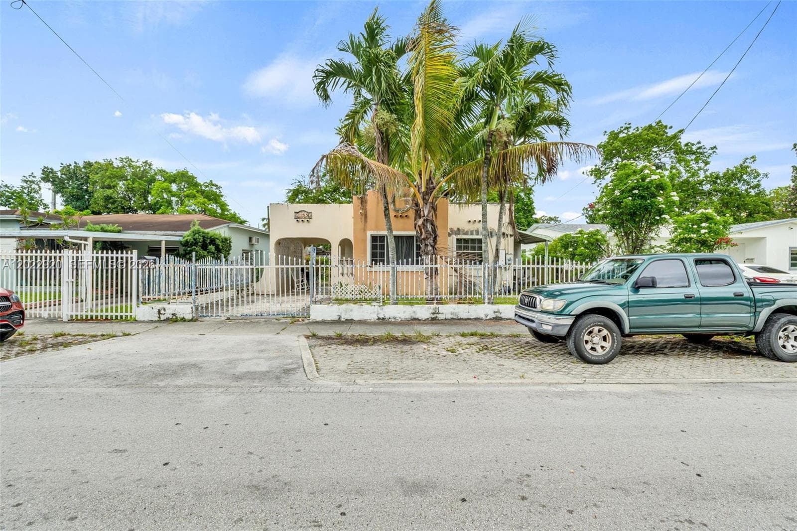 1122 NW 38th St, Miami, FL 33127 photo 2