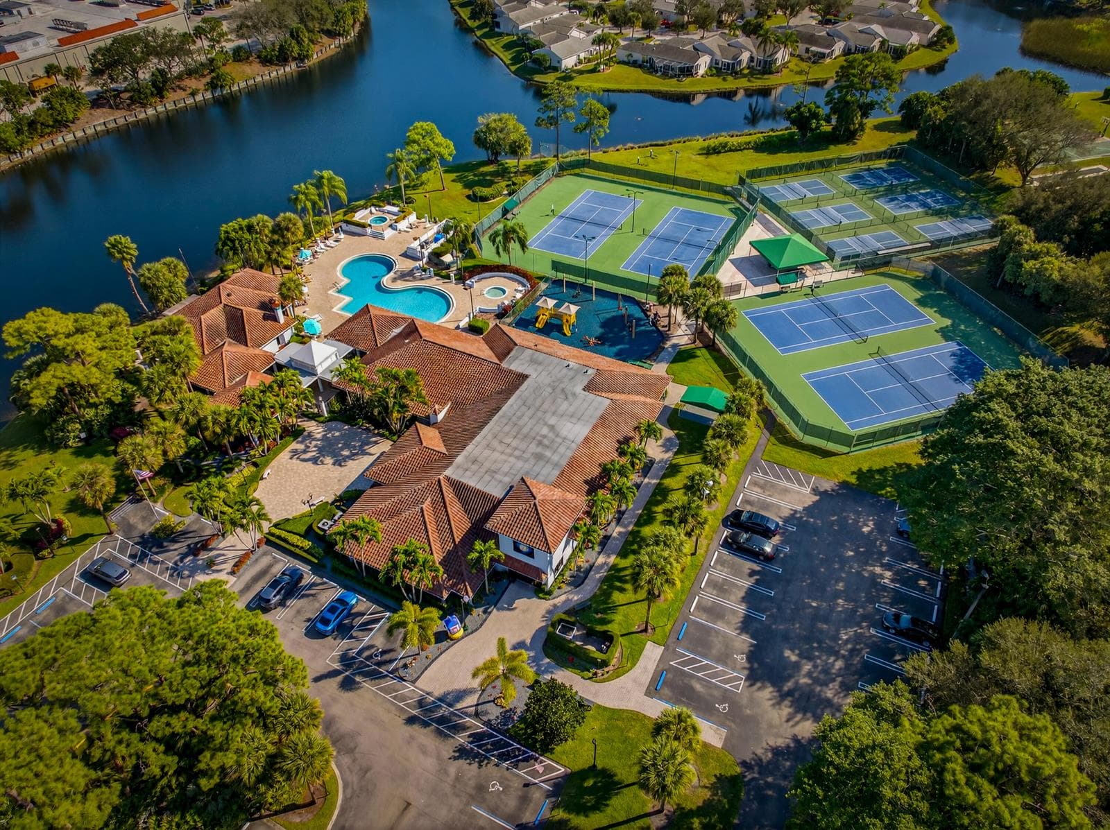 113 Egret Circle, FL 33413 photo 4