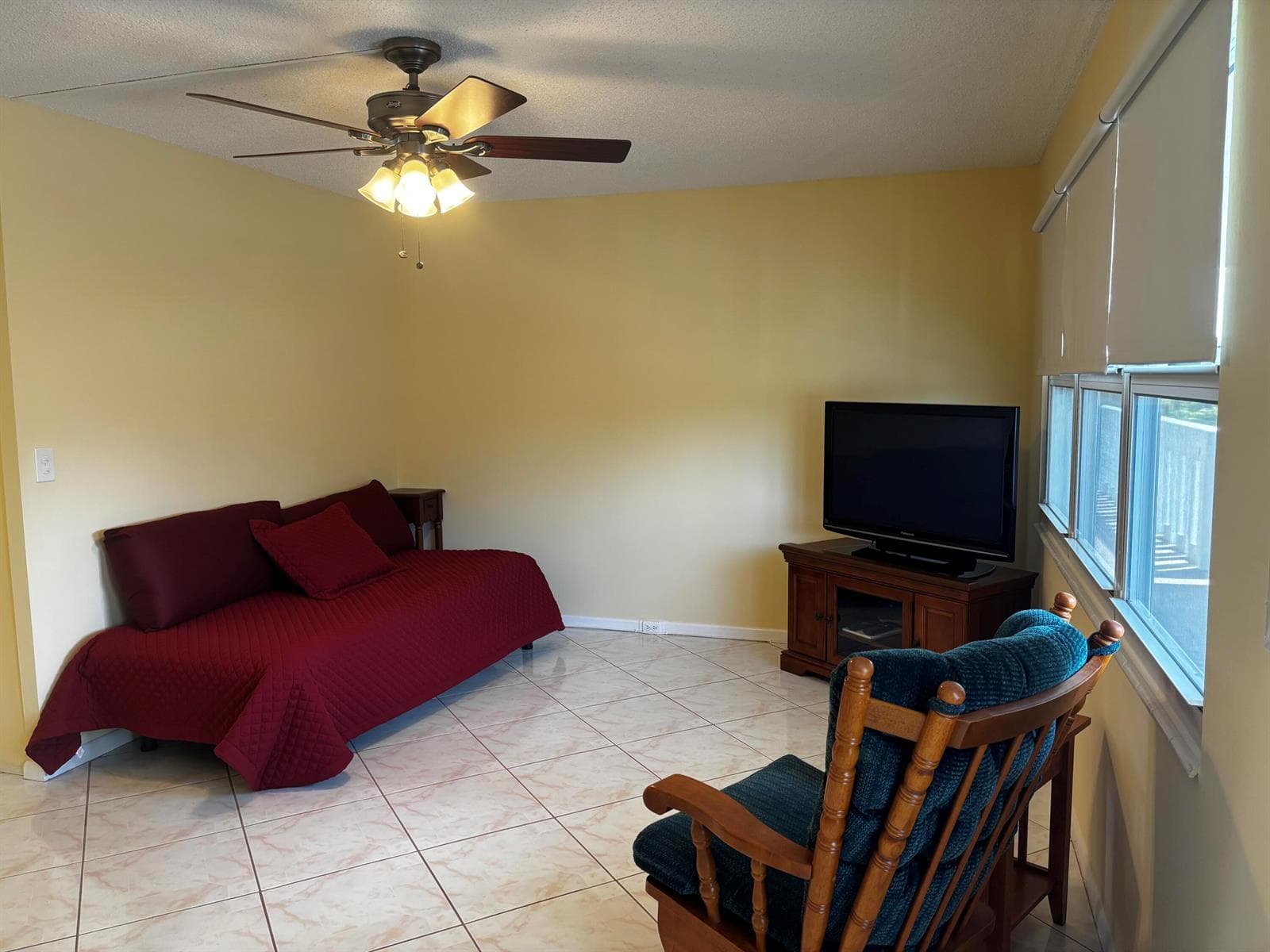 309 Grantham A, Deerfield Beach, FL 33442 photo 4