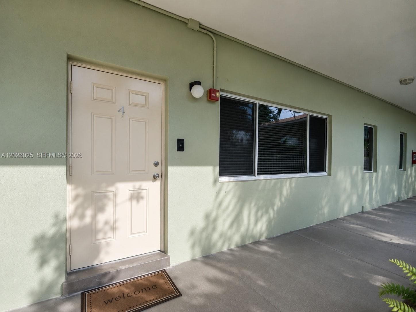 1423 Holly Heights Dr # 4, Fort Lauderdale, FL 33304 photo 5