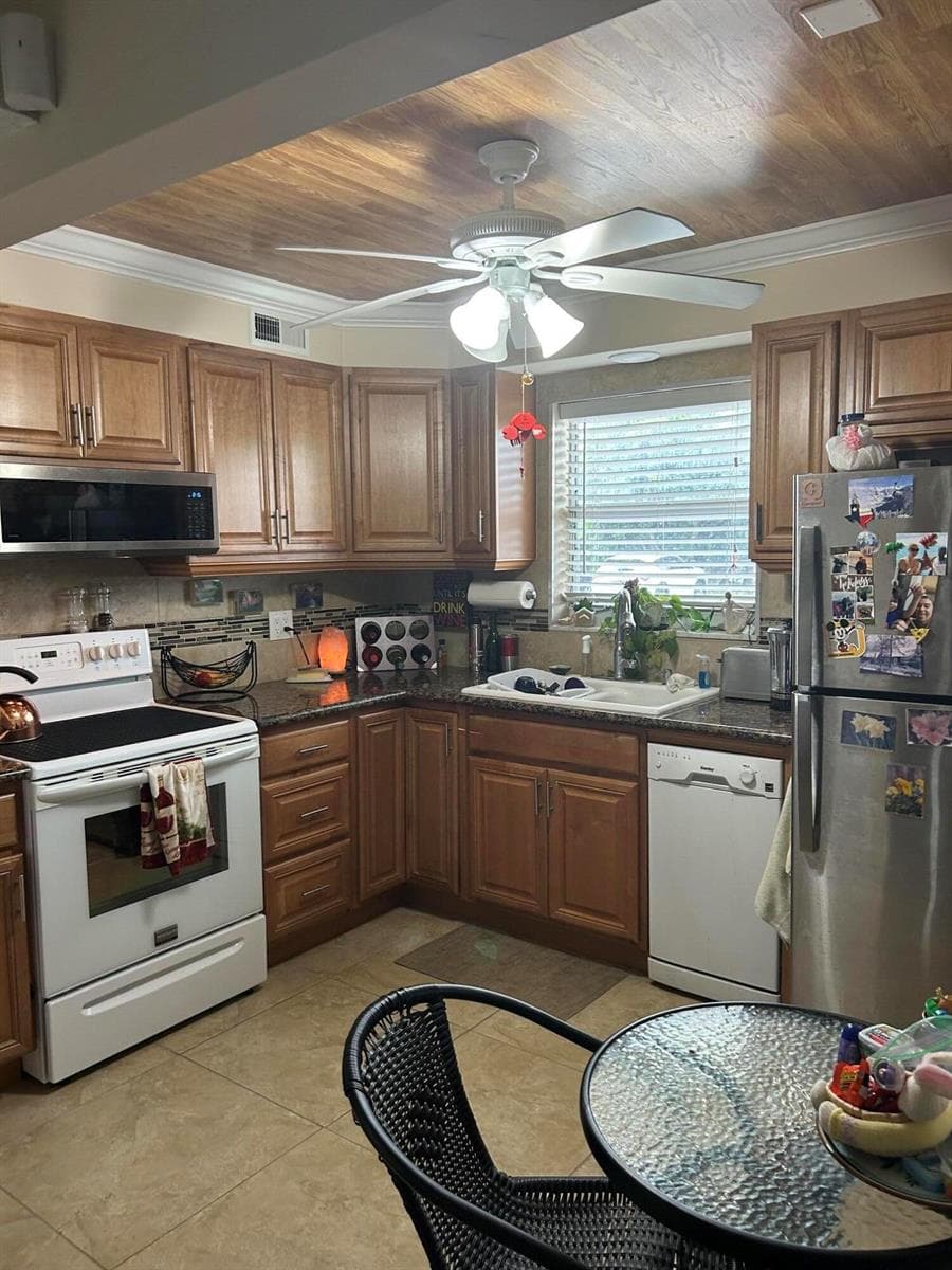770 Lori Drive # 245, Palm Springs, FL 33461 photo 3