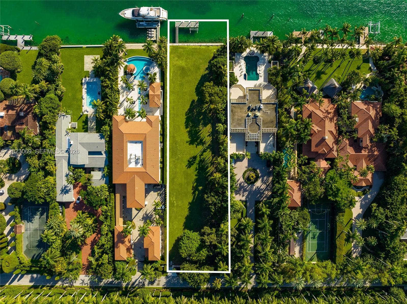 36 Star Island Dr, Miami Beach, FL 33139 photo 2