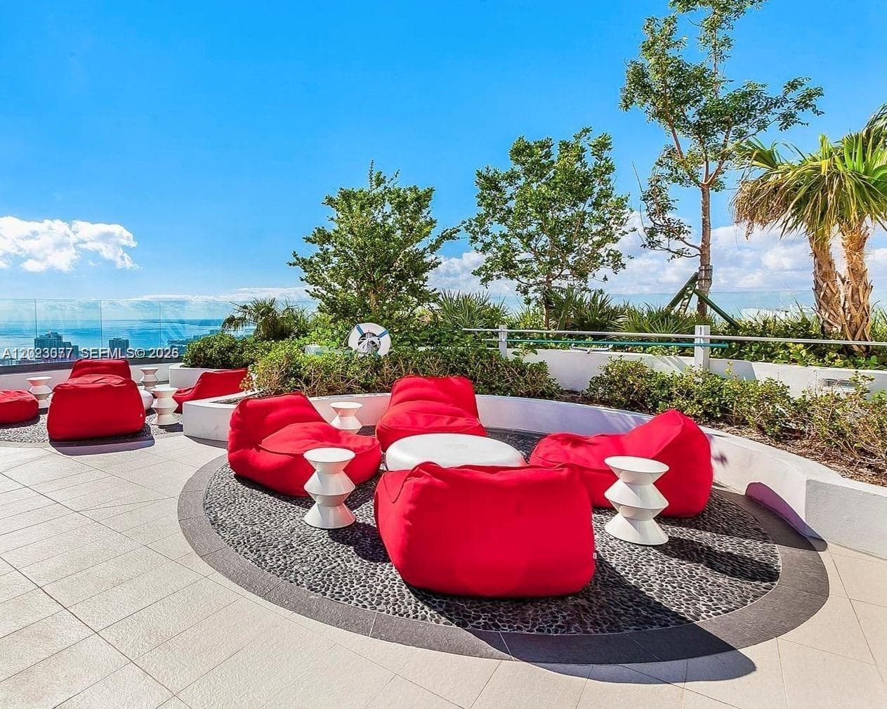 45 SW 9th St # 3501, Miami, FL 33130 photo 4