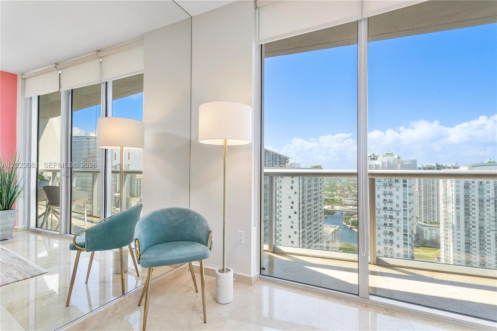 485 Brickell Ave # 4206, Miami, FL 33131 photo 4