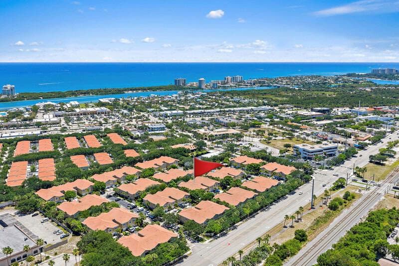 114 Lighthouse Circle # Unit C, Tequesta, FL 33469 photo 5