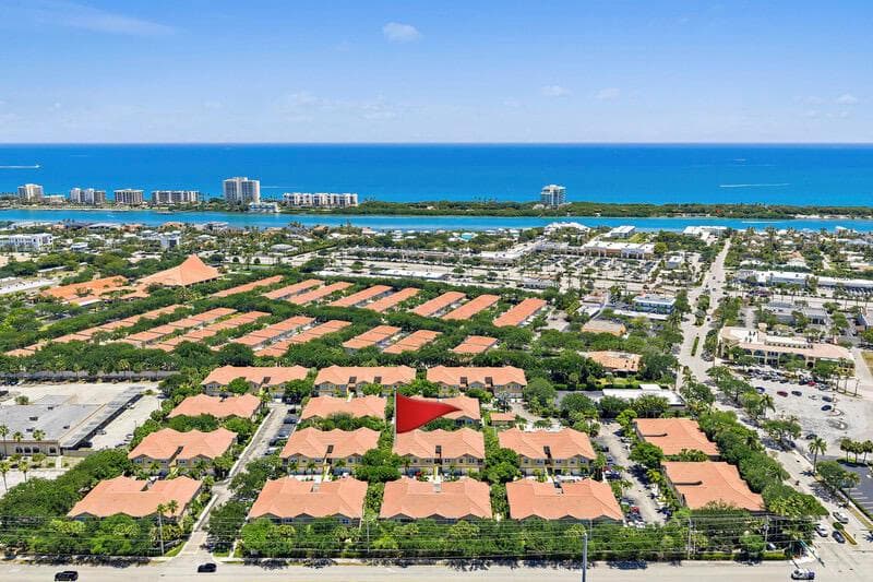 114 Lighthouse Circle # Unit C, Tequesta, FL 33469 photo 4