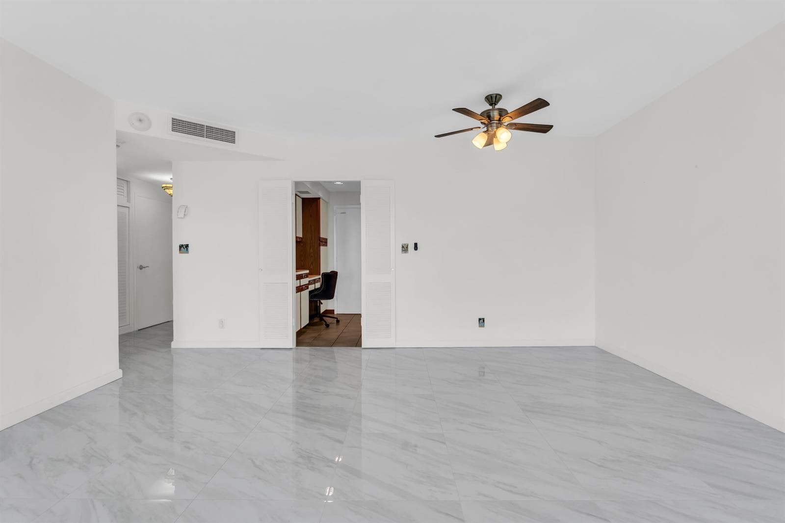 3300 NE 36th Street # 1711, Fort Lauderdale, FL 33308 photo 2