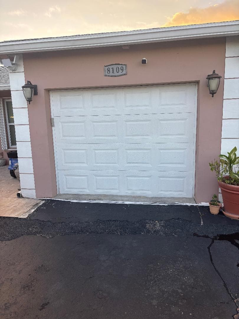 8109 NW 74th Terrace, Tamarac, FL 33321 photo 2