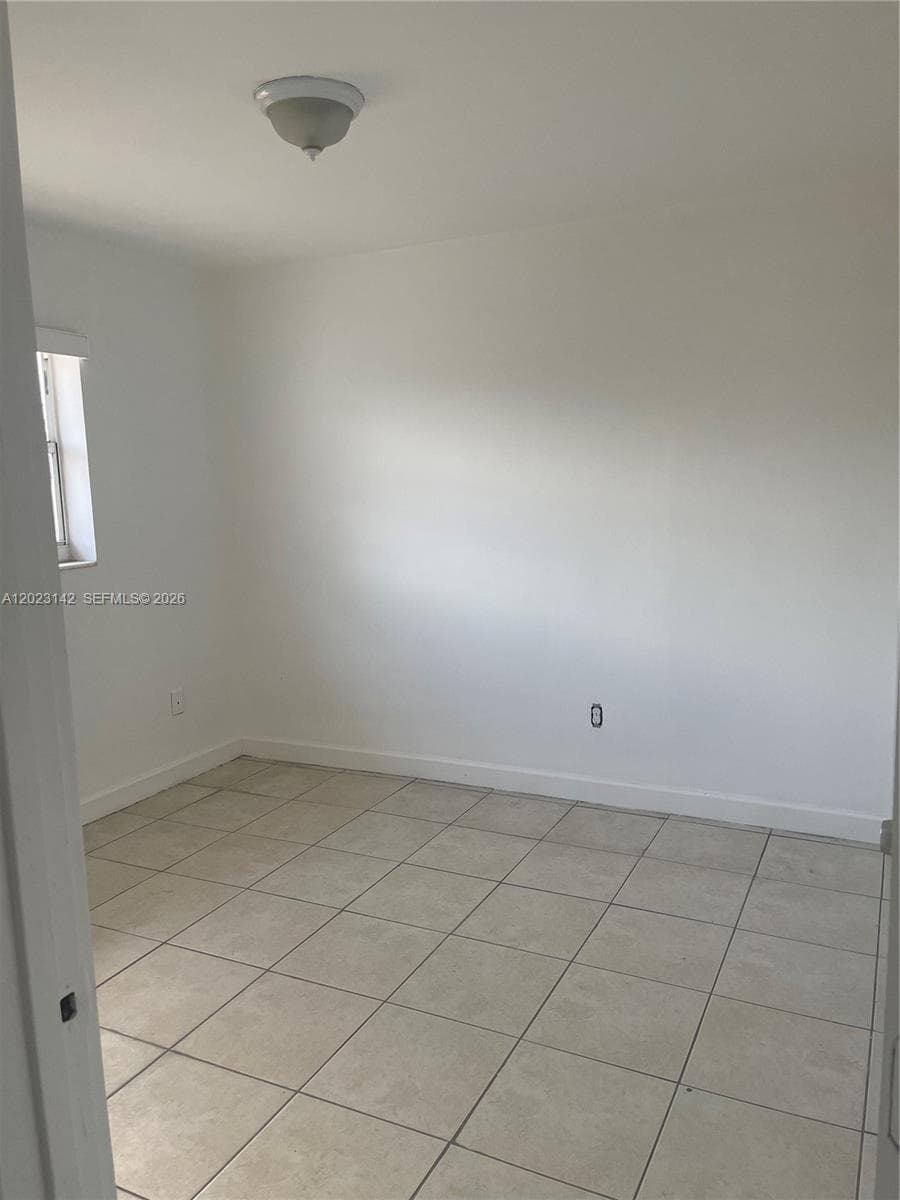 3410 SW 89th Ct, Miami, FL 33165 photo 5