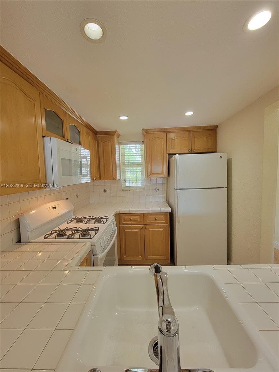 6707 N Kendall Dr # 107, Pinecrest, FL 33156 photo 3