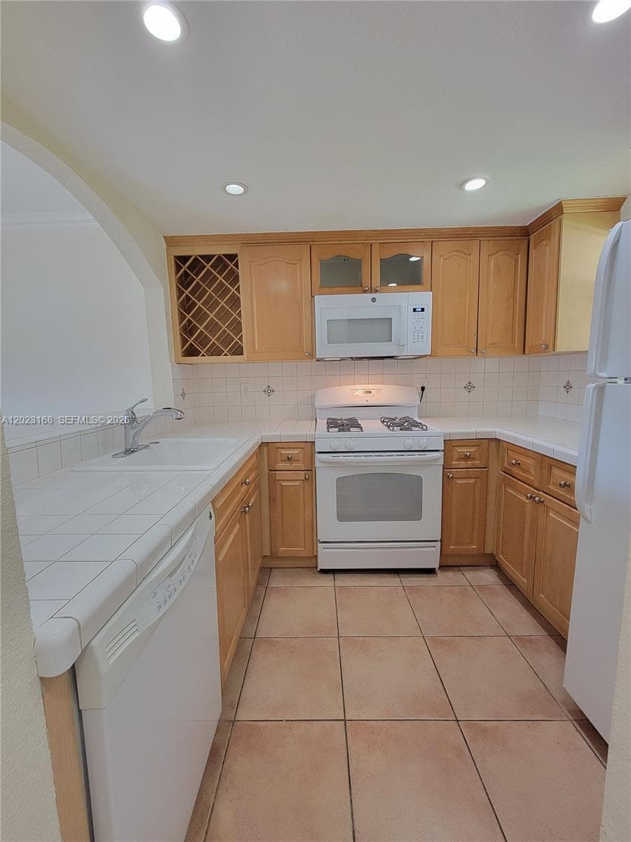 6707 N Kendall Dr # 107, Pinecrest, FL 33156 photo 4