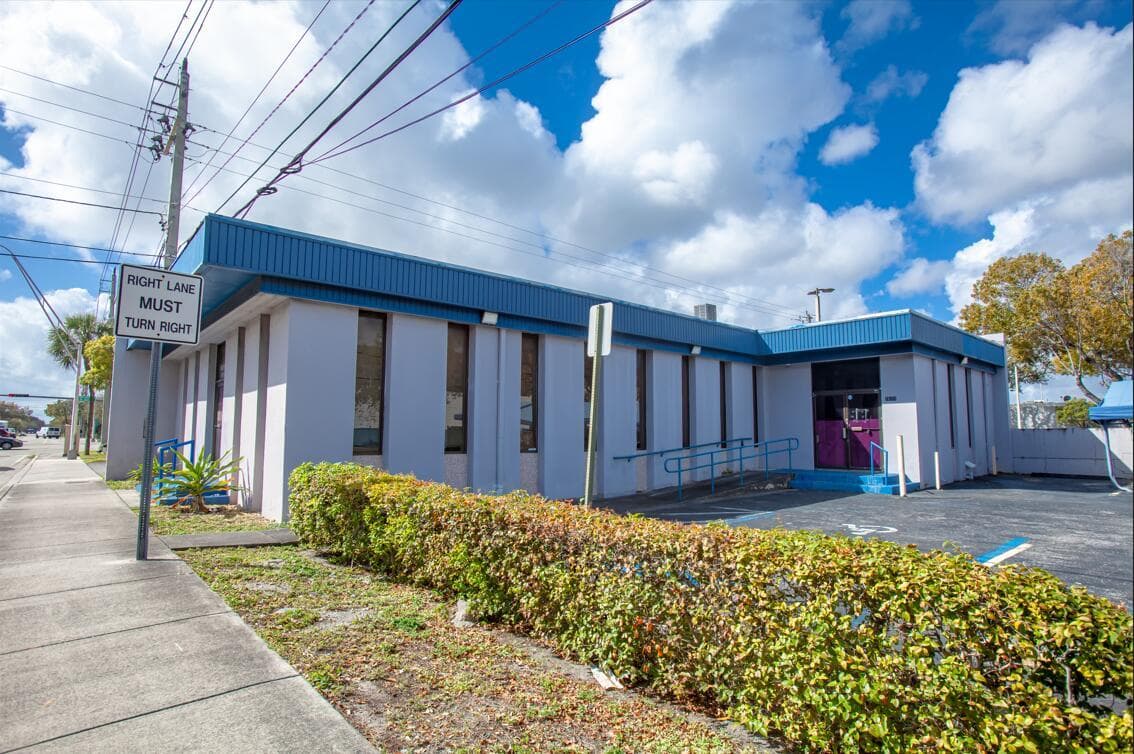 16350 NE 12th Avenue, North Miami Beach, FL 33162 photo 3