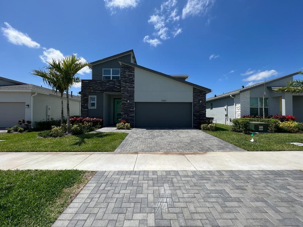 11365 SW Lyra Drive, Port St. Lucie, FL 34987 photo 2