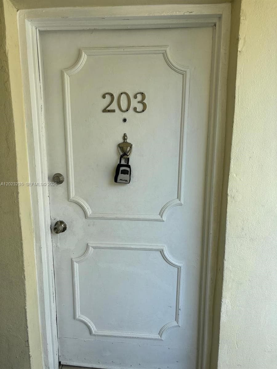 3050 S Dixie Hwy # 203, Miami, FL 33133