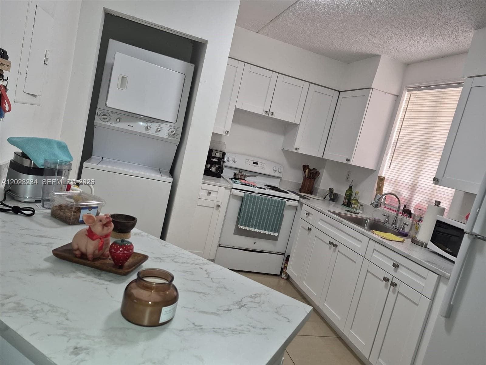 6195 NW 186th St # 106, Hialeah, FL 33015 photo 2
