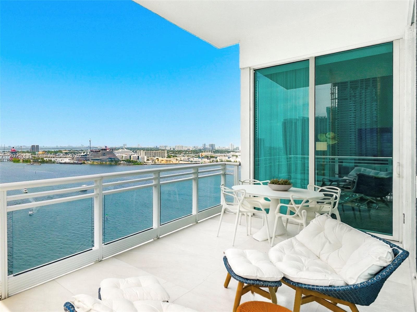 900 Brickell Key Blvd # 1801, Miami, FL 33131 photo 4