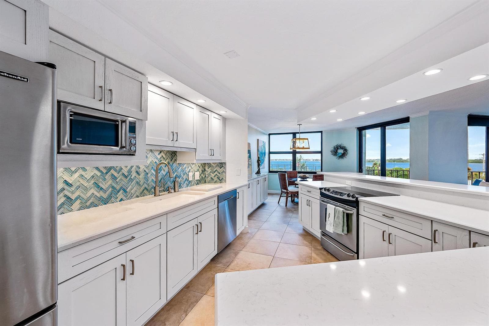 5420 N Ocean Drive # 305, Singer Island, FL 33404 photo 4