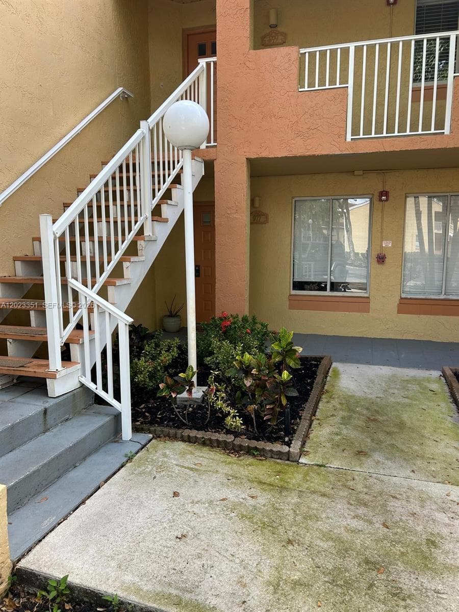 977 Coral Club Dr # 977, Coral Springs, FL 33071 photo 3