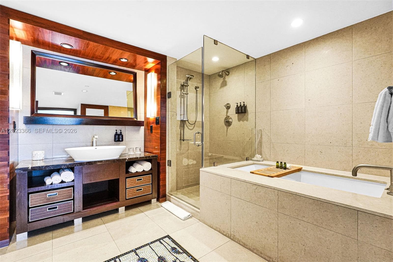 6801 Collins Ave # 611 (Door 610), Miami Beach, FL 33141 photo 5