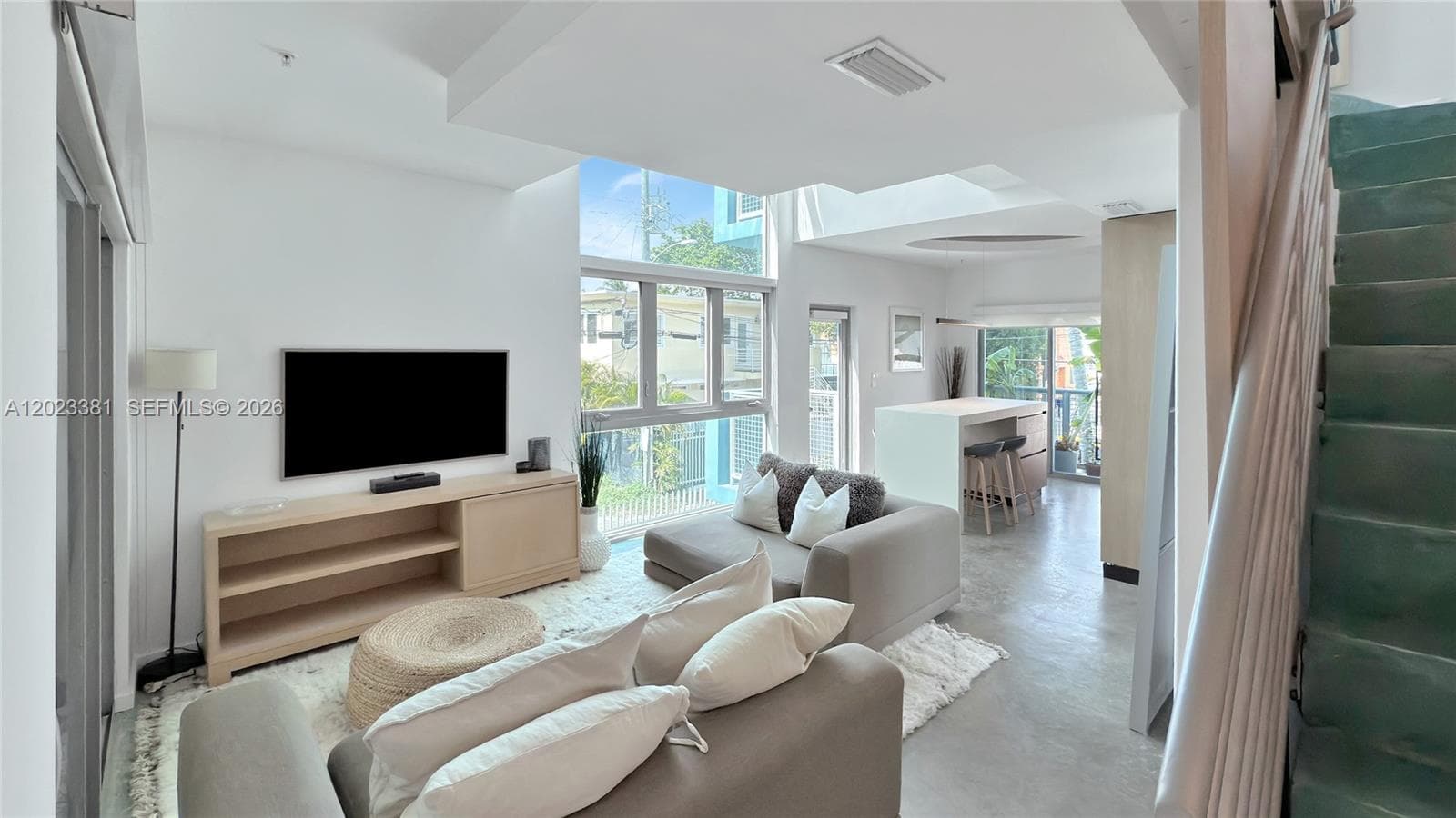 734 Michigan Ave # 7, Miami Beach, FL 33139 photo 3