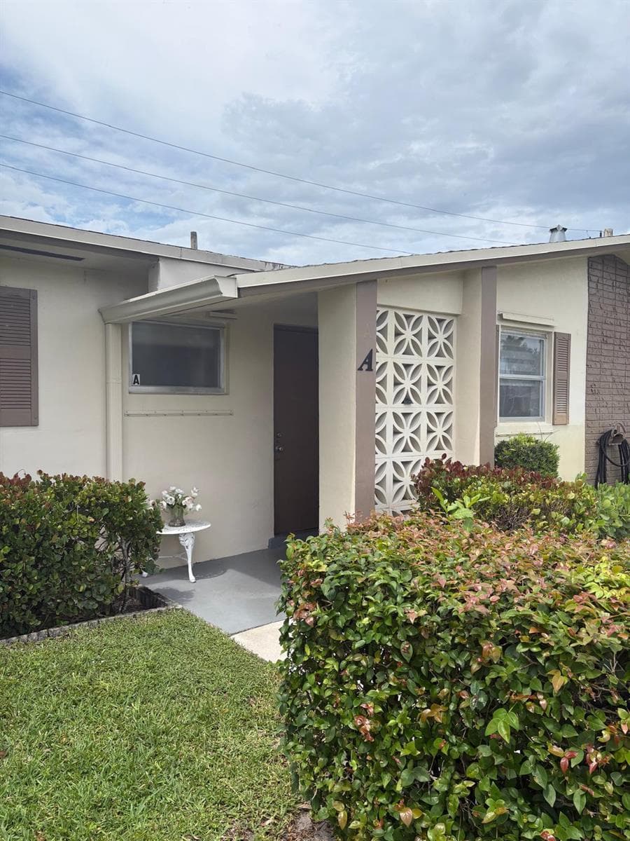 2522 Emory Drive E # A, West Palm Beach, FL 33415 photo 2