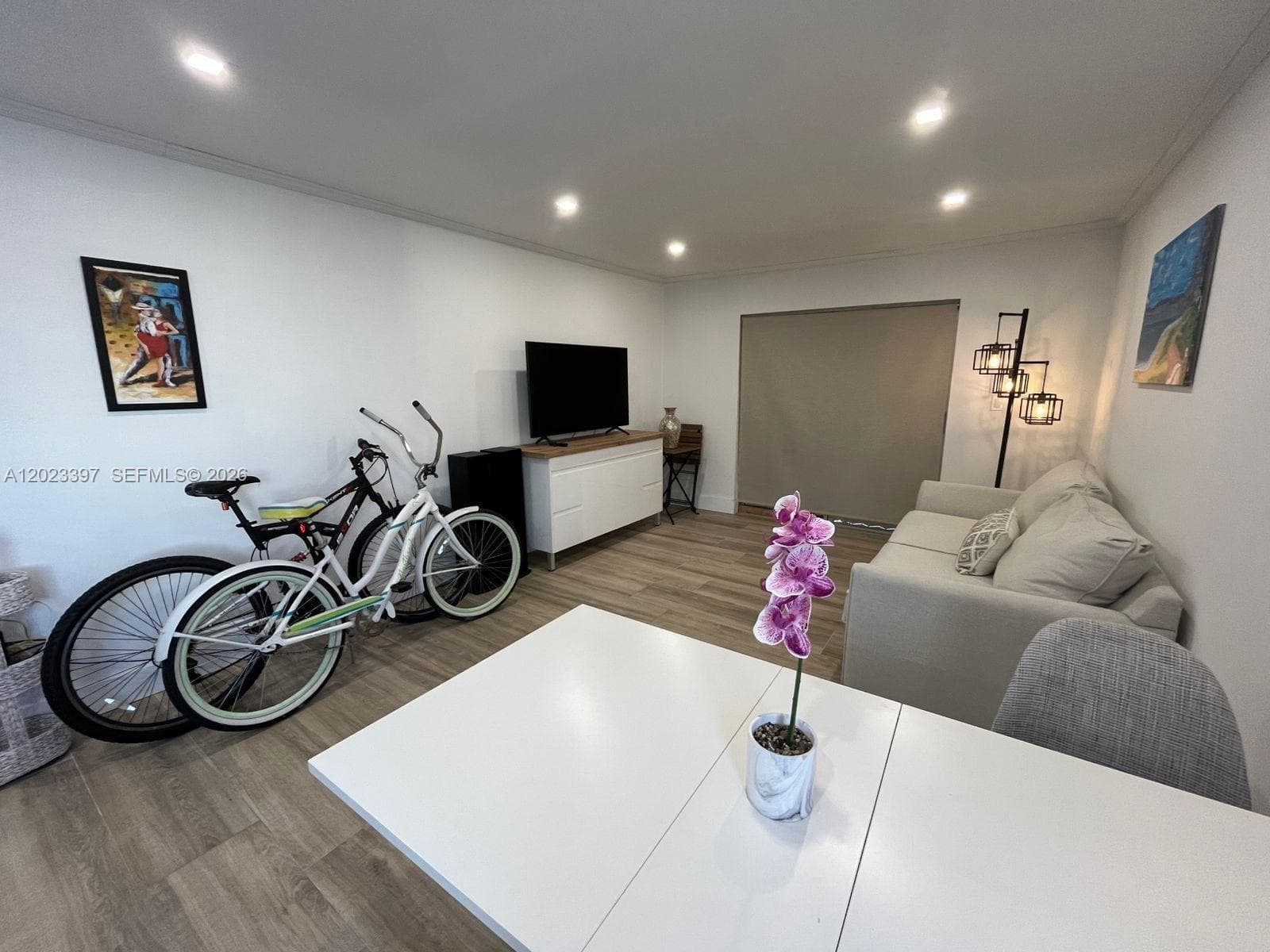 6965 Harding Ave # 401, Miami Beach, FL 33141 photo 2