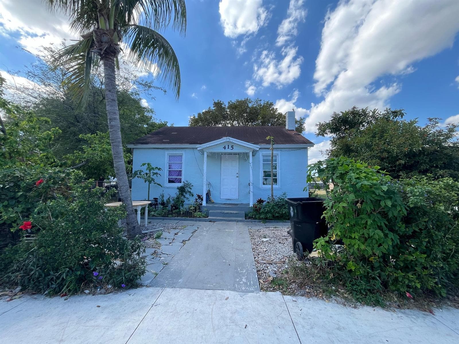 415 N H Street, FL 33460 photo 3