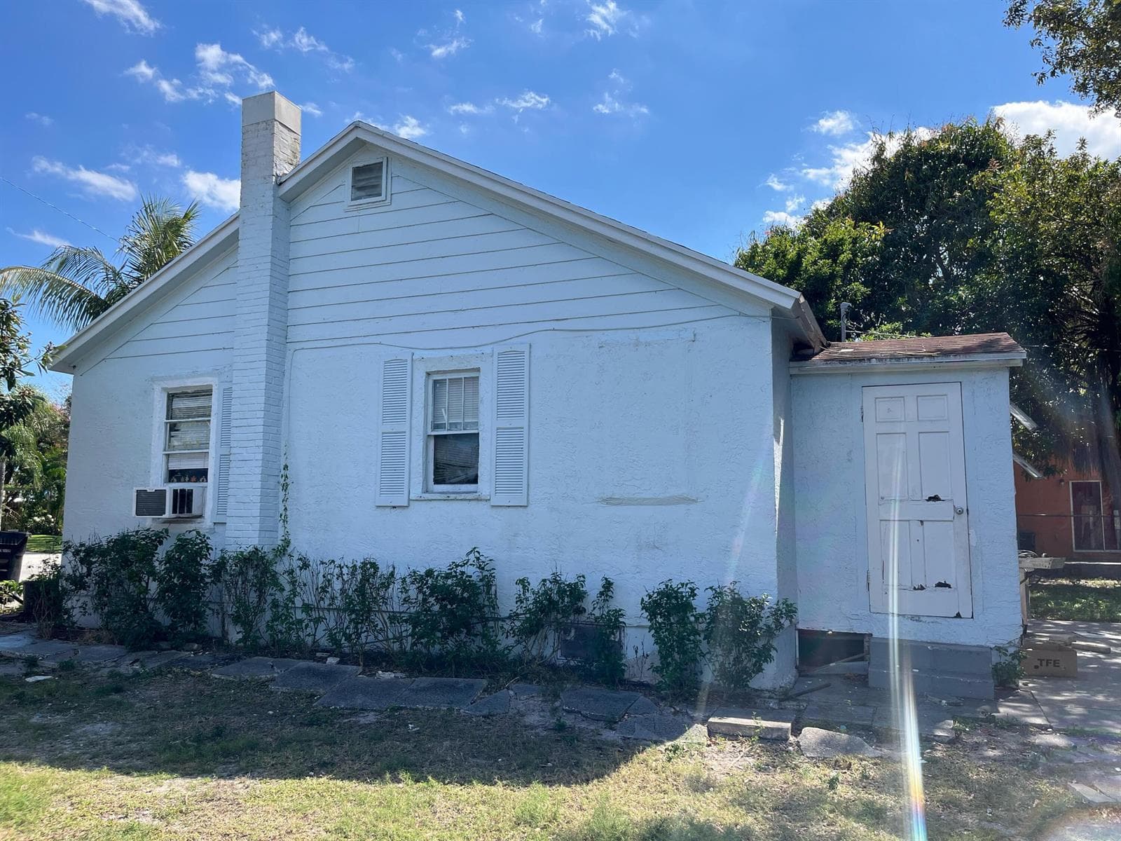 415 N H Street, FL 33460 photo 5