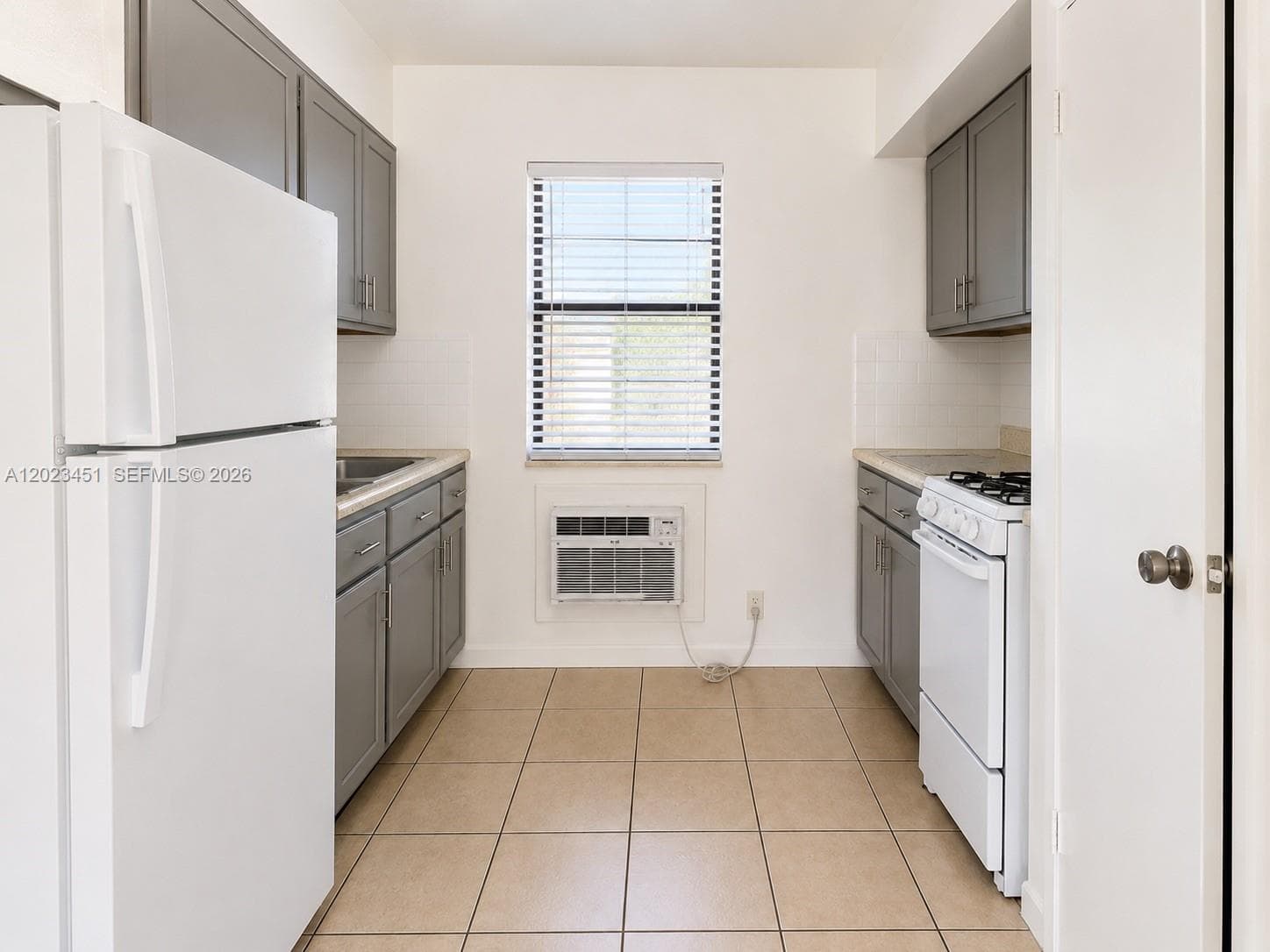 1741-1743 Moffett St, Hollywood, FL 33020 photo 4