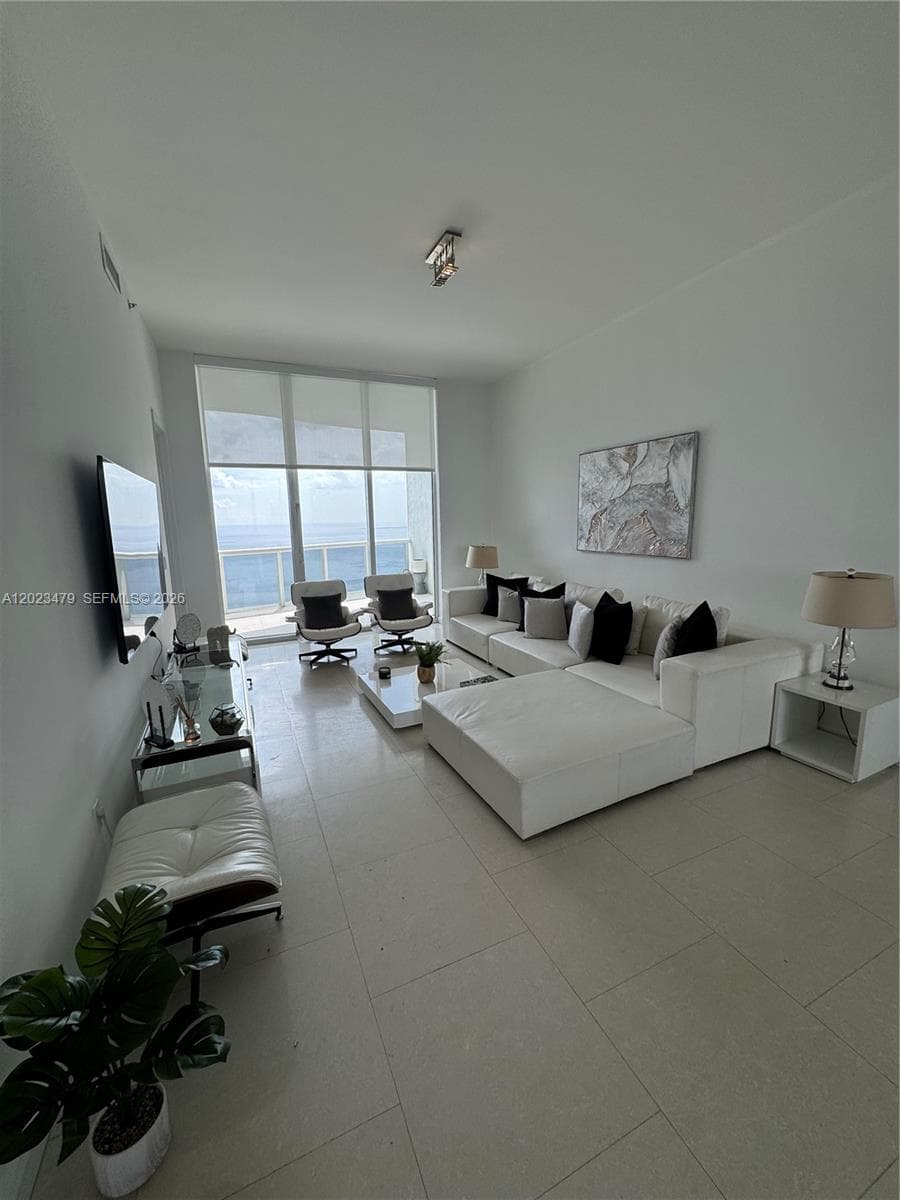 16001 Collins Ave # 4006, Sunny Isles Beach, FL 33160 photo 4