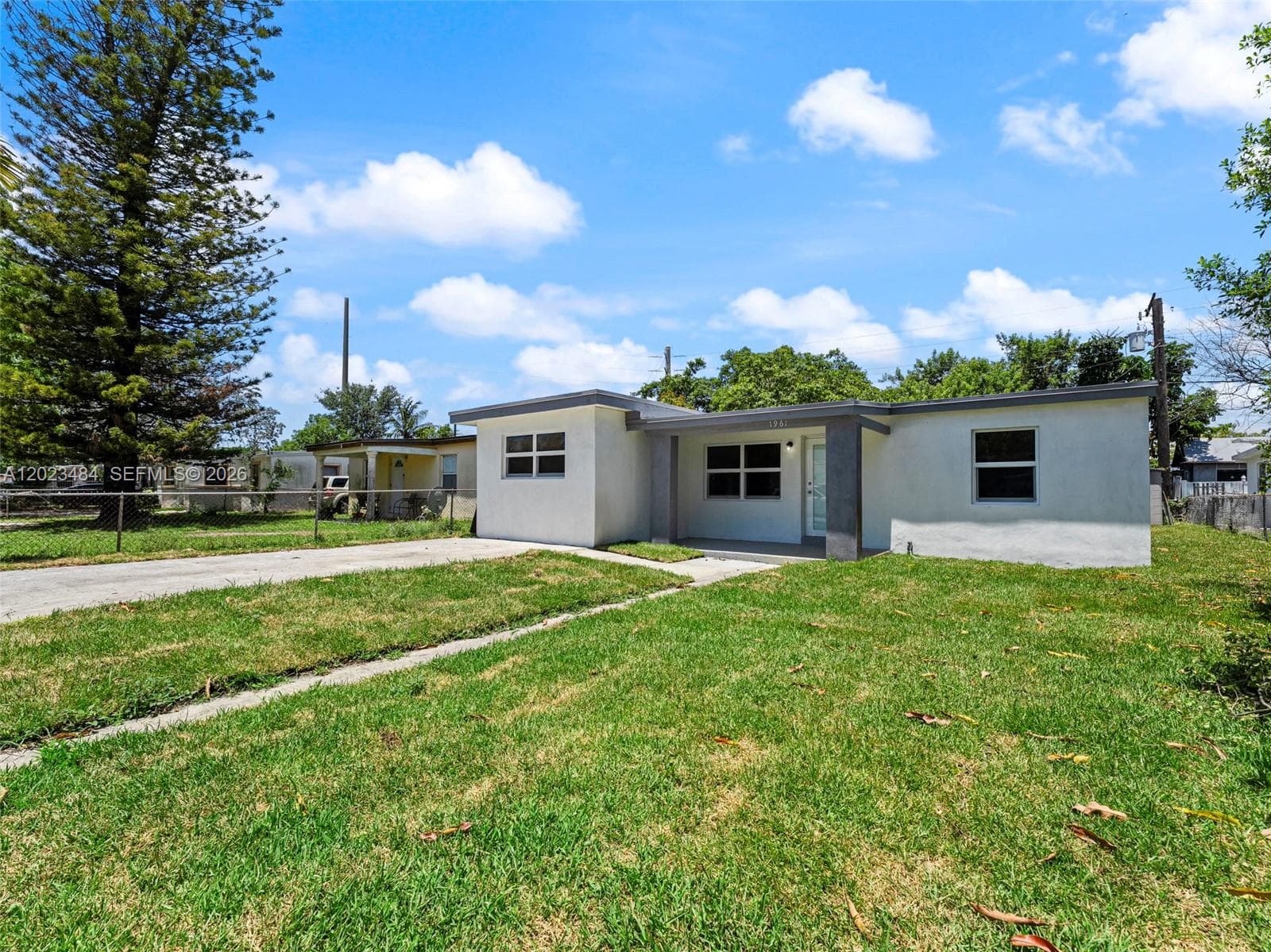 1961 Rutland St, Opa-Locka, FL 33054 photo 4