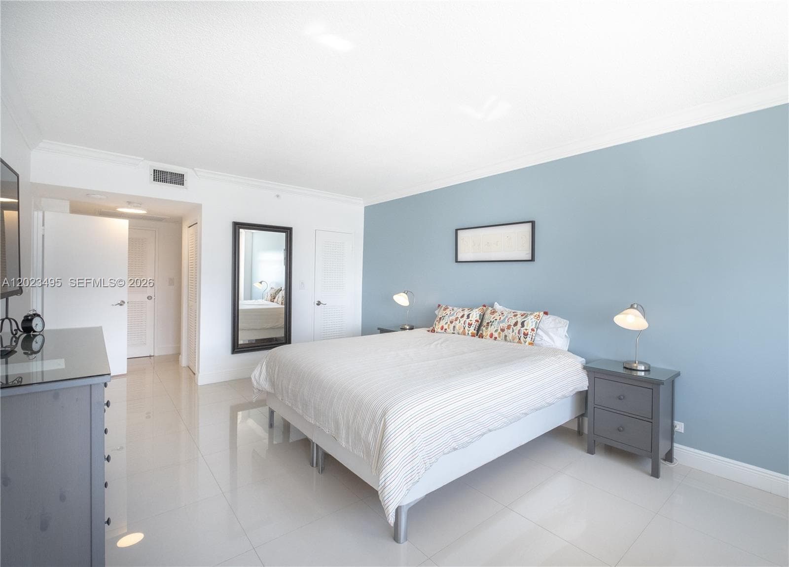 5601 Collins Ave # 1420, Miami Beach, FL 33140 photo 4