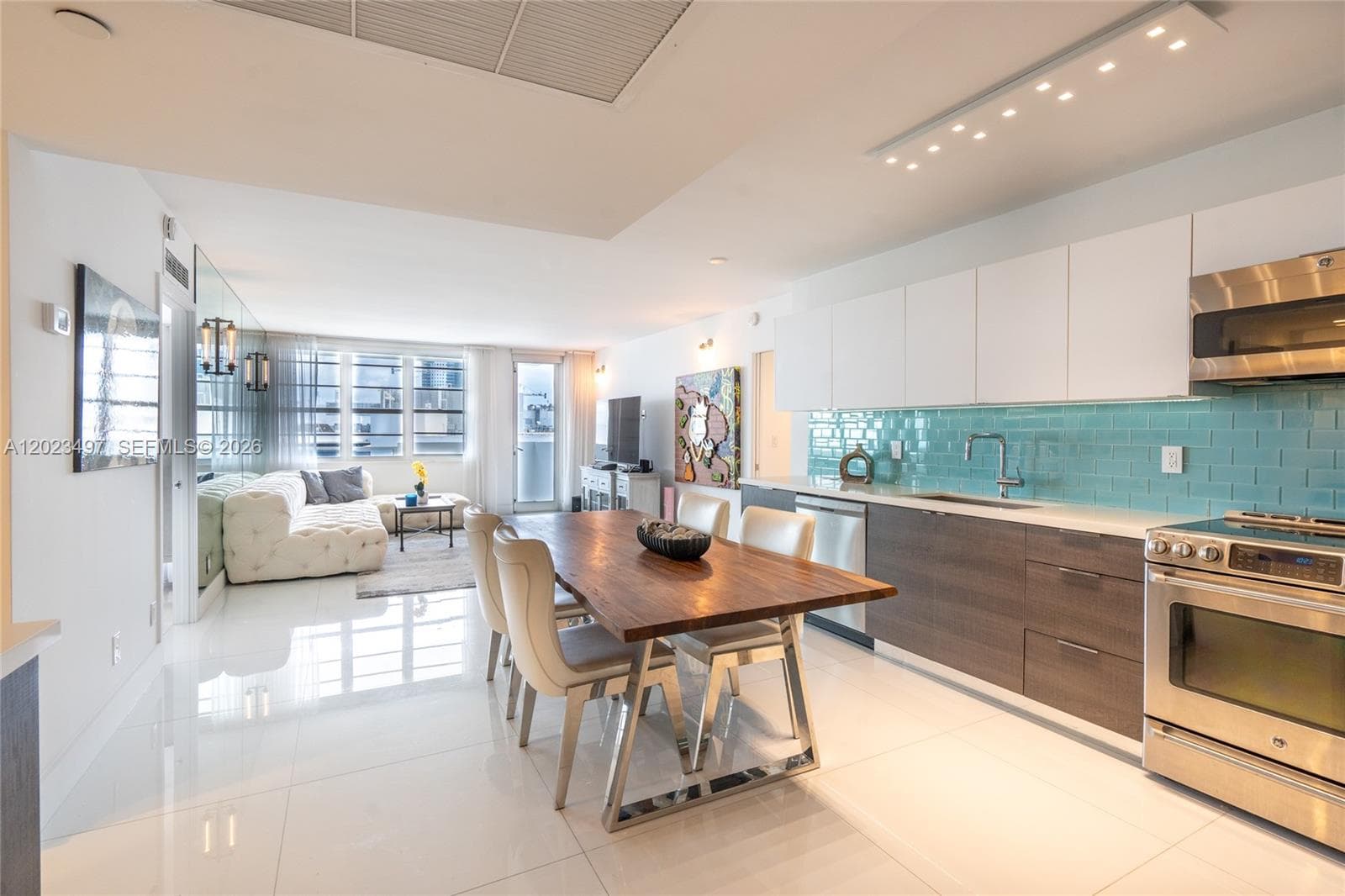 100 Lincoln Rd # 1523, Miami Beach, FL 33139 photo 4