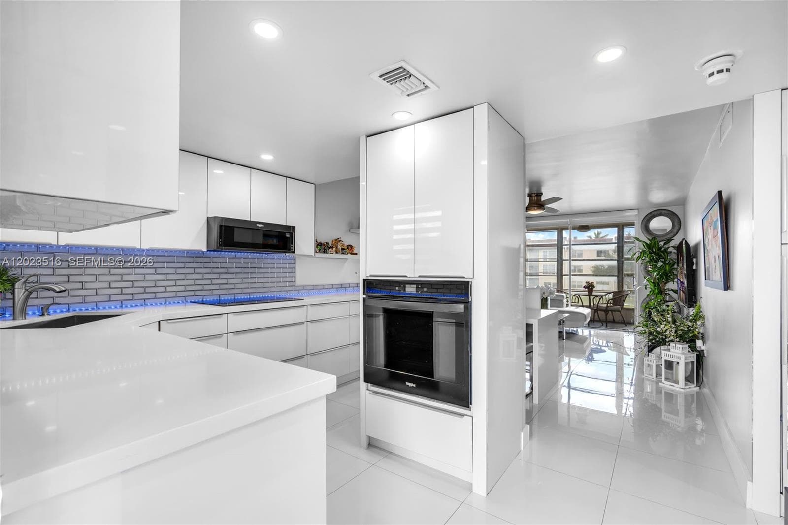 8881 Sunrise Lakes Blvd # 206, Sunrise, FL 33322 photo 3