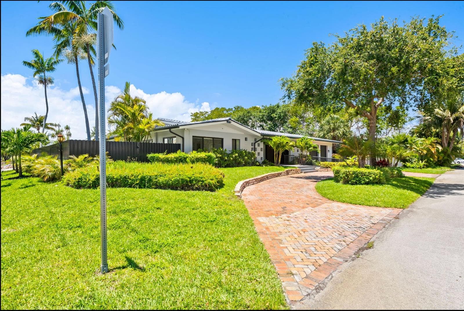 2811 NE 53rd Court, Lighthouse Point, FL 33064 photo 4