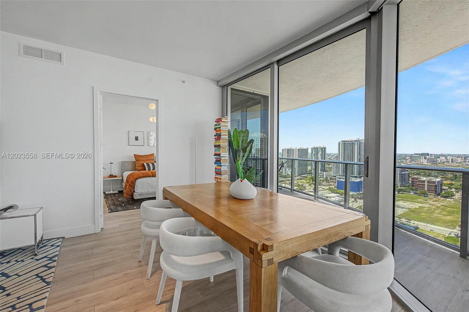 488 NE 18th St # 3101, Miami, FL 33132 photo 4
