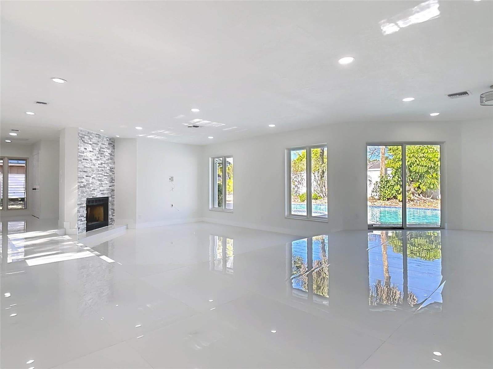 1200 Poitras Drive, Vero Beach, FL 32963 photo 2