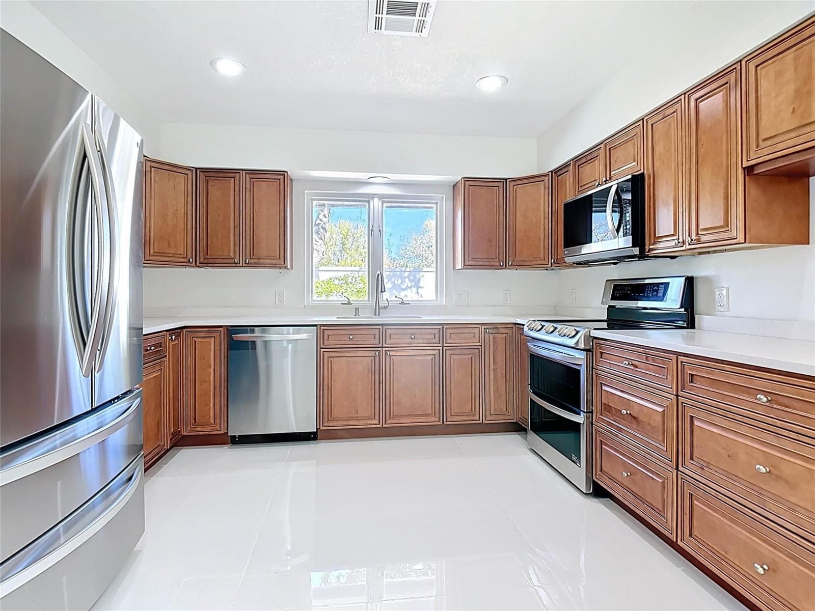 1200 Poitras Drive, Vero Beach, FL 32963 photo 4