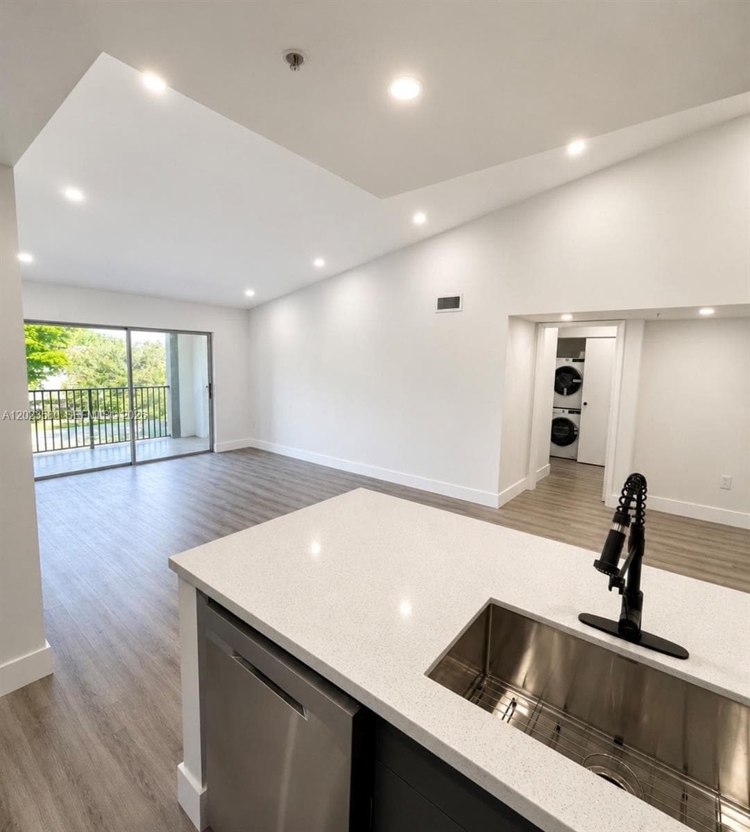 4420 NW 107th Ave # 303, Doral, FL 33178 photo 5