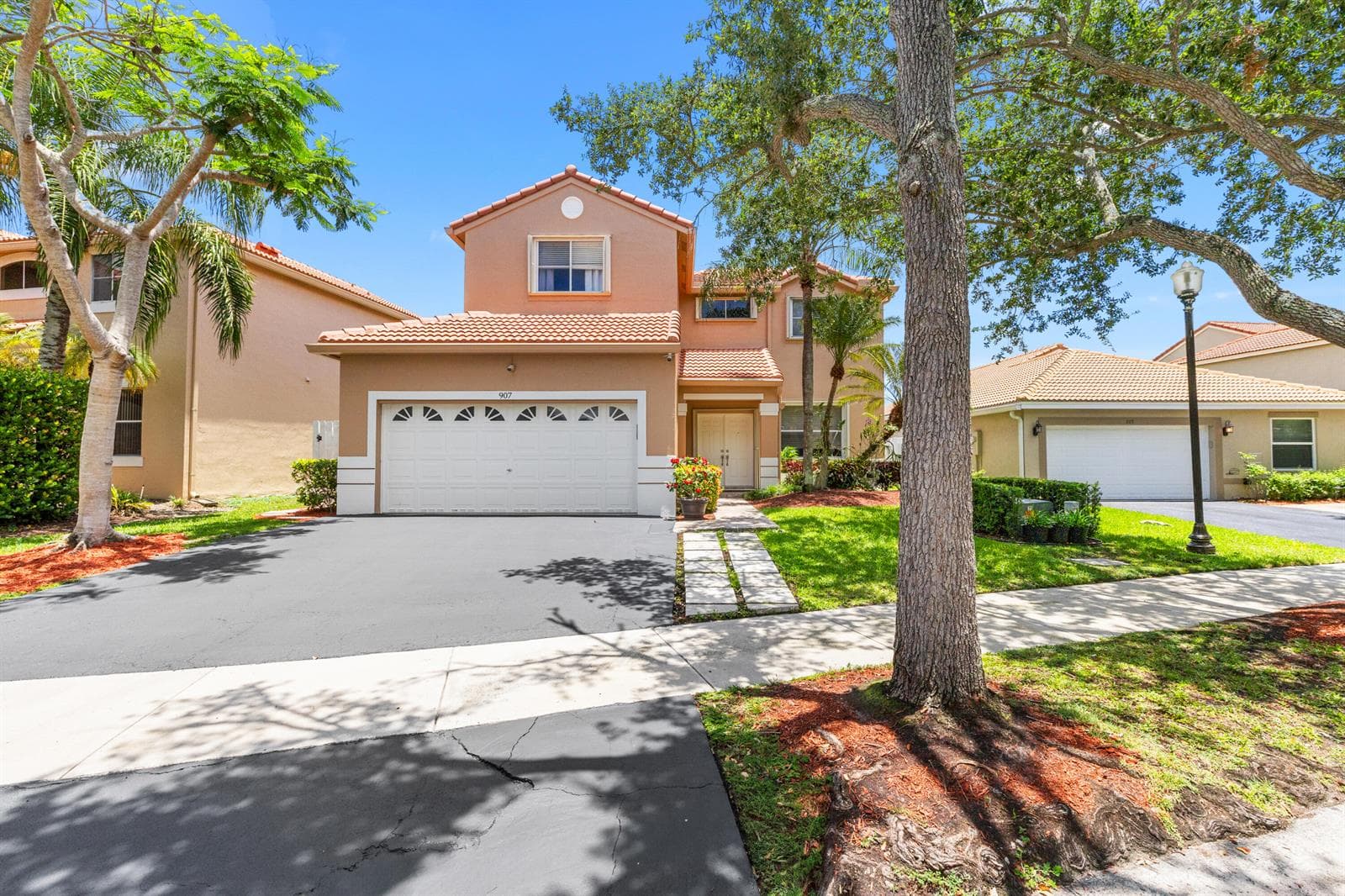 907 Stanton Drive, Weston, FL 33326 photo 2