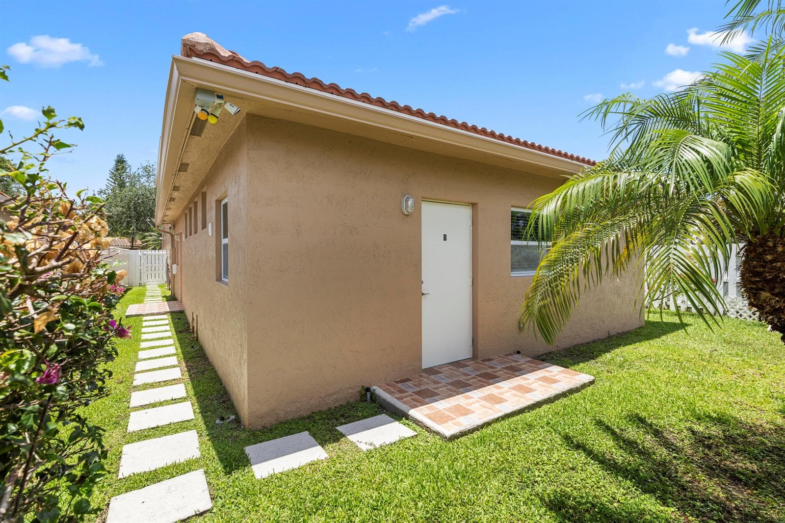 907 Stanton Drive, Weston, FL 33326 photo 3