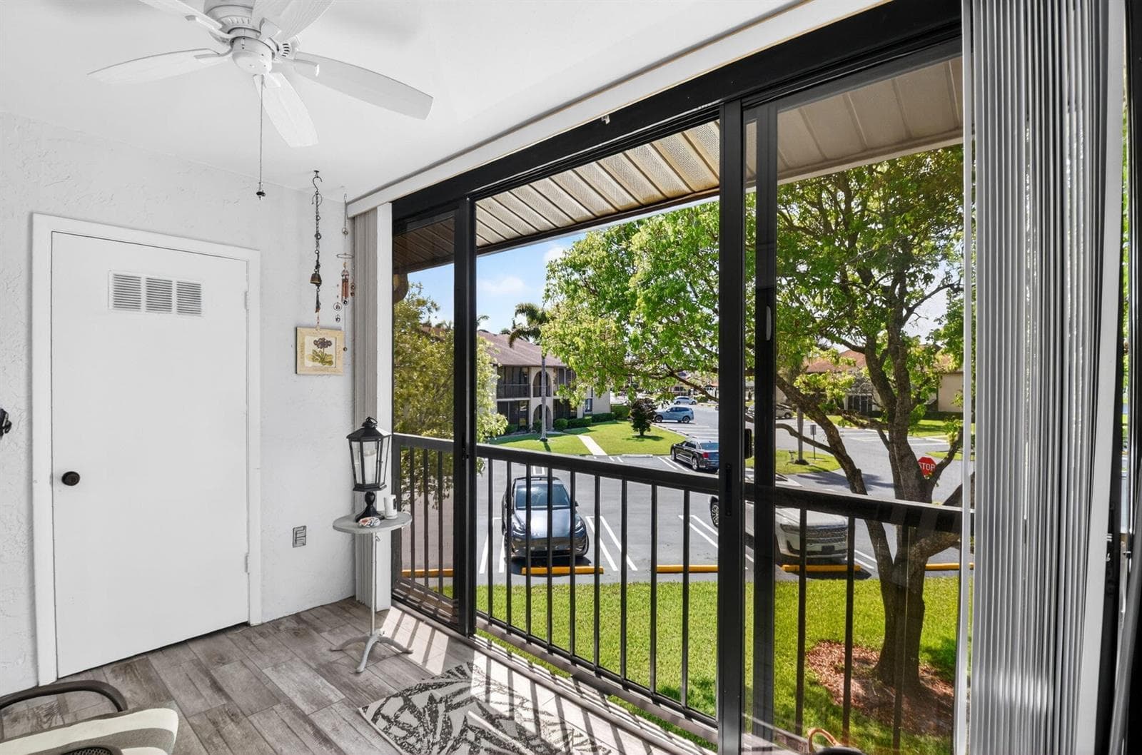 207 Pine Hov Circle # D2, FL 33463 photo 4