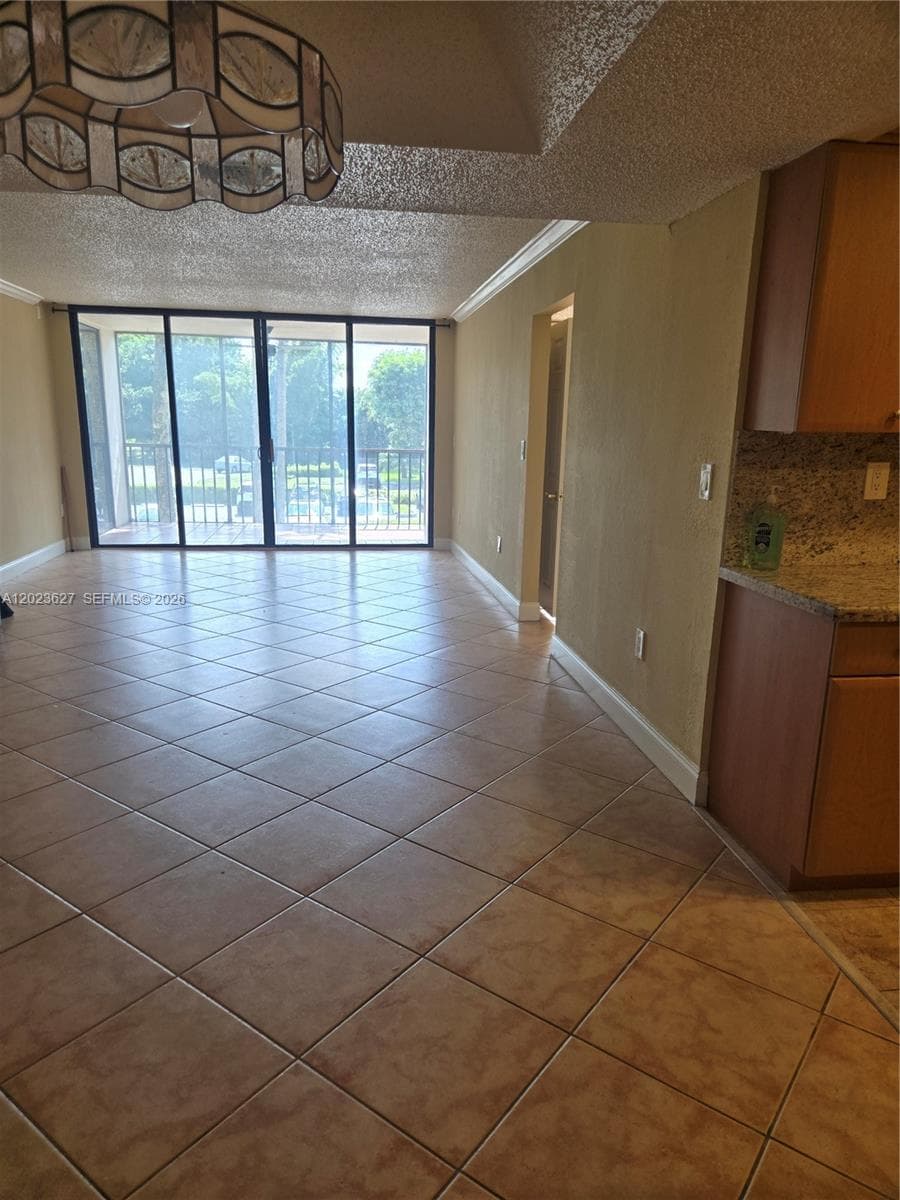 9735 NW 52nd St # 208, Doral, FL 33178 photo 4