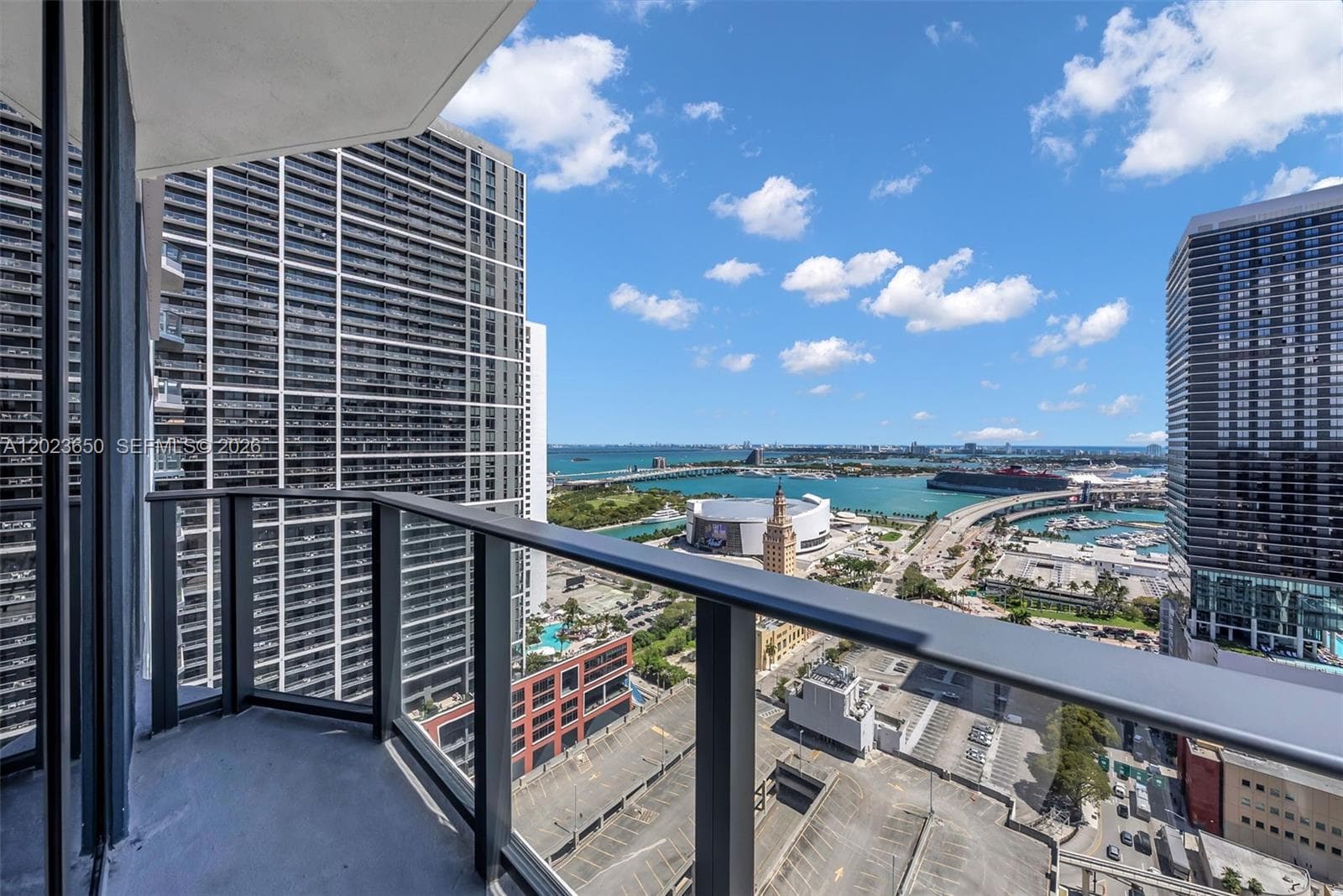 121 NE 5th St # 3401, Miami, FL 33132 photo 5