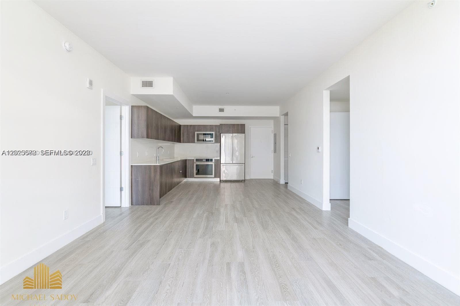 2960 NE 207th St # 909, Aventura, FL 33180 photo 5