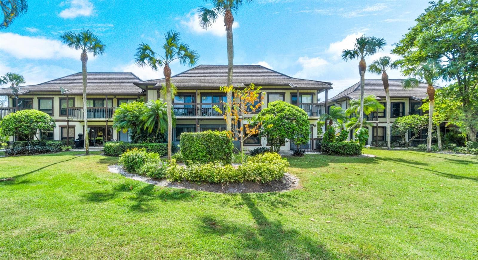 13334 Polo Club Road # 216, Wellington, FL 33414