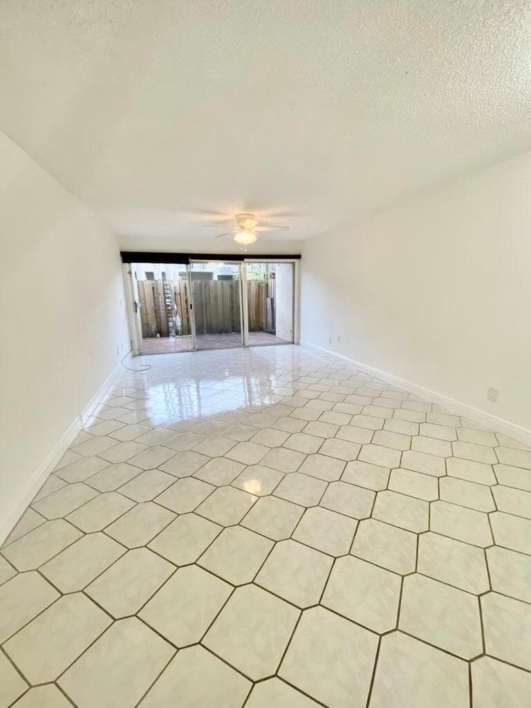 15385 S Dixie Highway # 12, Palmetto Bay, FL 33157 photo 4