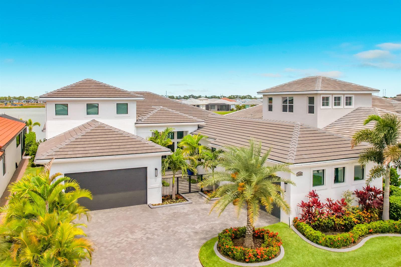 8596 SW Felicita Way, Port St. Lucie, FL 34987 photo 4